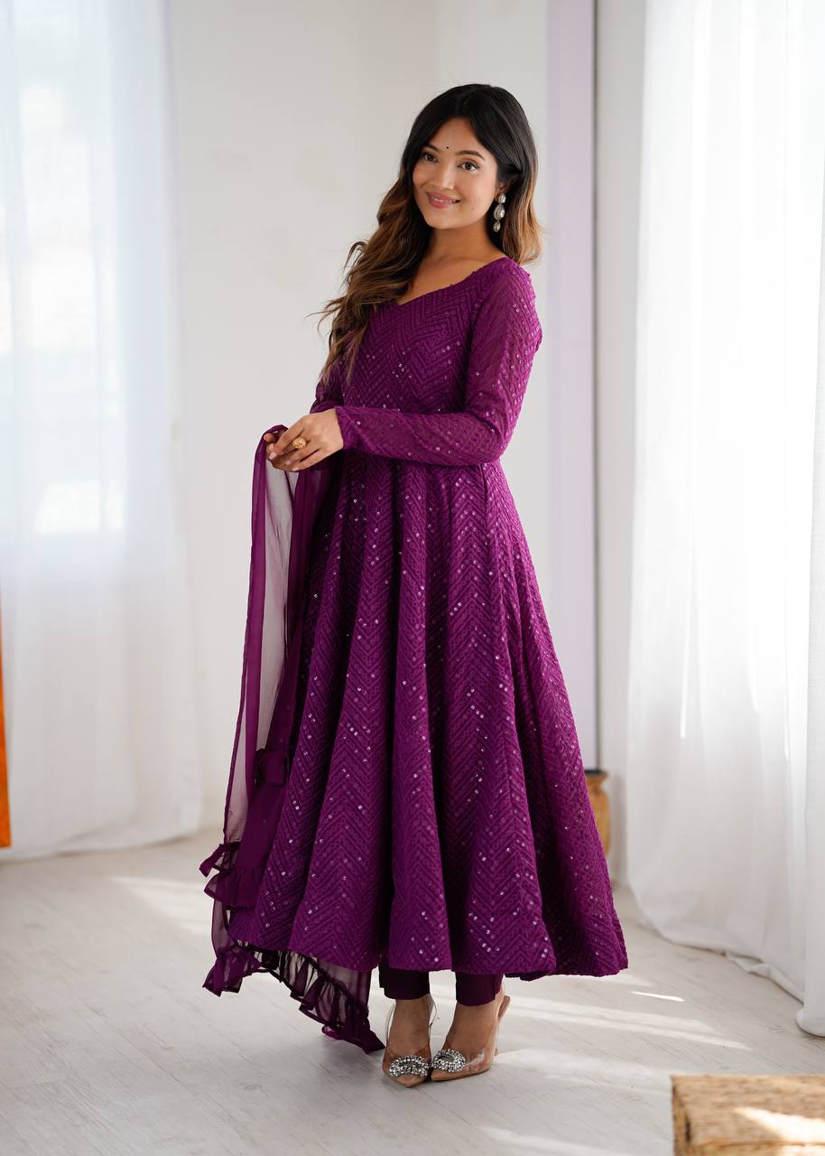 ✨ Elegant Lucknowi Anarkali Set ✨